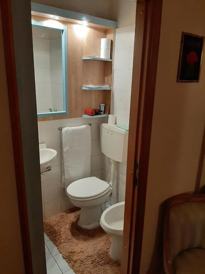 Appartamento Vicino Al Mare Per 4 Persone A Viareggio 0*,  Itálie